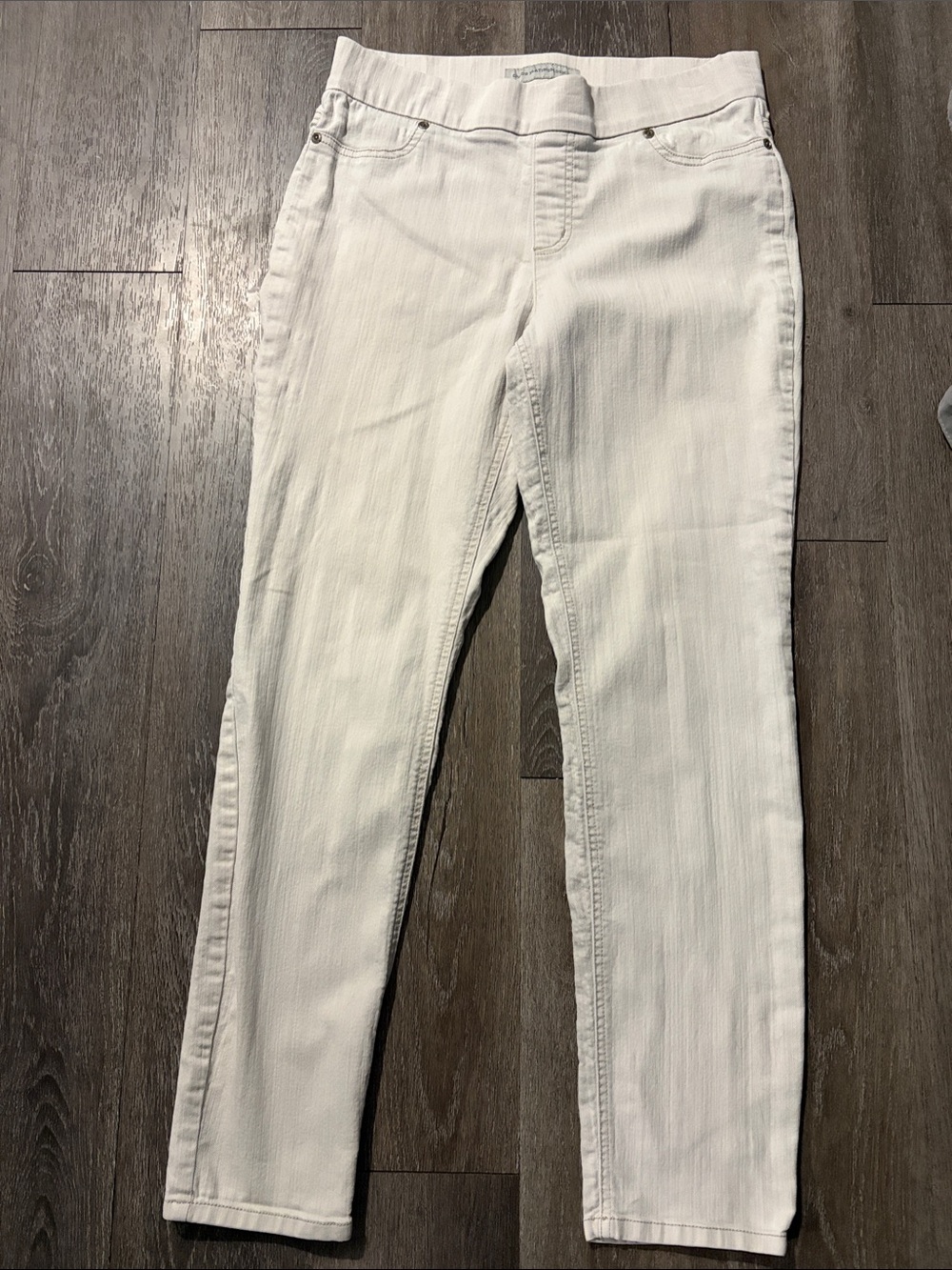 Chico's Platinum Denim White Cropped Slim Jeans